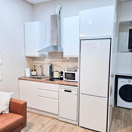 Acogedor Apartamento En Atocha By Bebalmy Madrid Extérieur photo